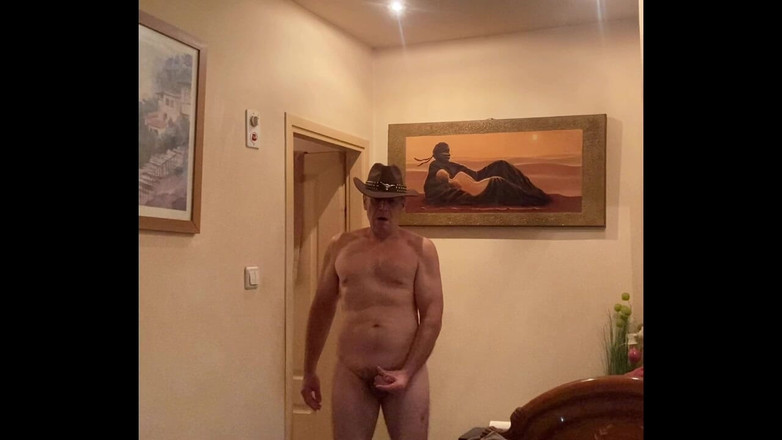 Alex Art: Một chàng cao bồi cô đơn thủ dâm