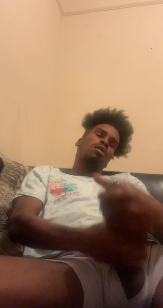 Prettyboy J: 2 handed jerk off
