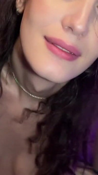 Cum îmi fut ejacularea de zi cu colega de cameră transsexuală