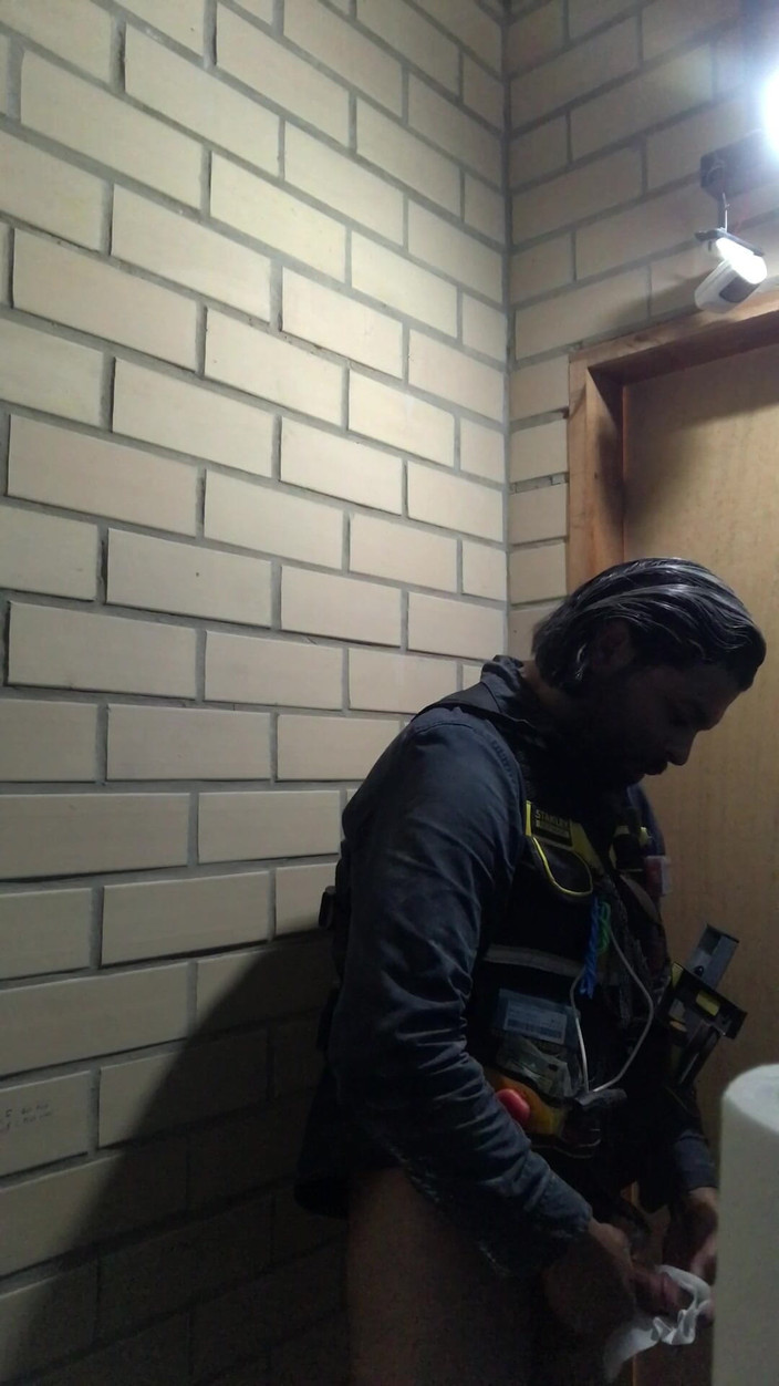 i7Bernard: Au travail encore.