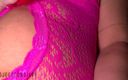 Project fun diary: Сексуальная дама в розовых чулках-сеточках и высоких каблуках используется для подпрыгивающего секса с кримпаем в конце