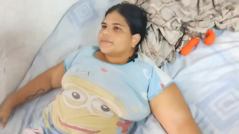 Adribella69: Femeie latino cu curul mare se masturbează cu vibratorul ei în...