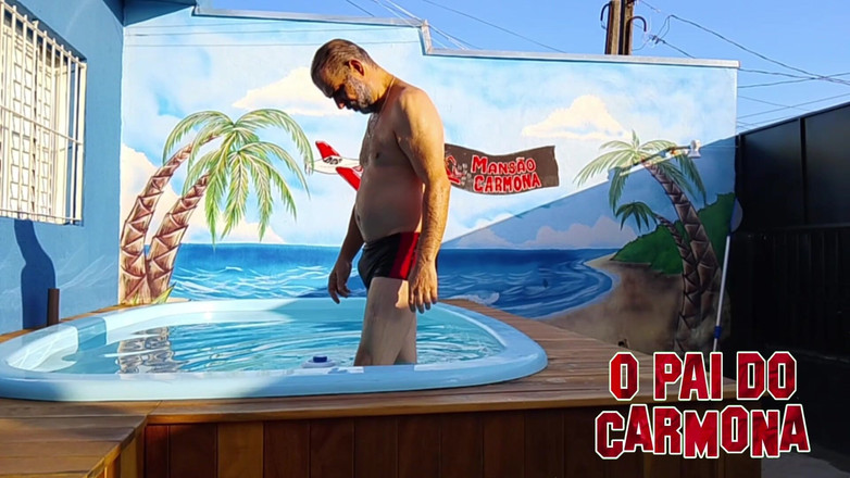 Carmona's father: Opaidocarmona si užívá bazén a chce šukat zadek