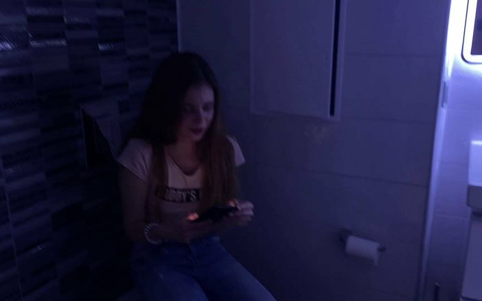 Falcon Al straight porn: Хлопці засвоїли дівчат на зйомки порно оргії