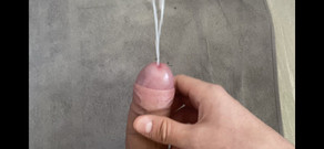 JerkingBow: 年轻男孩射精合集