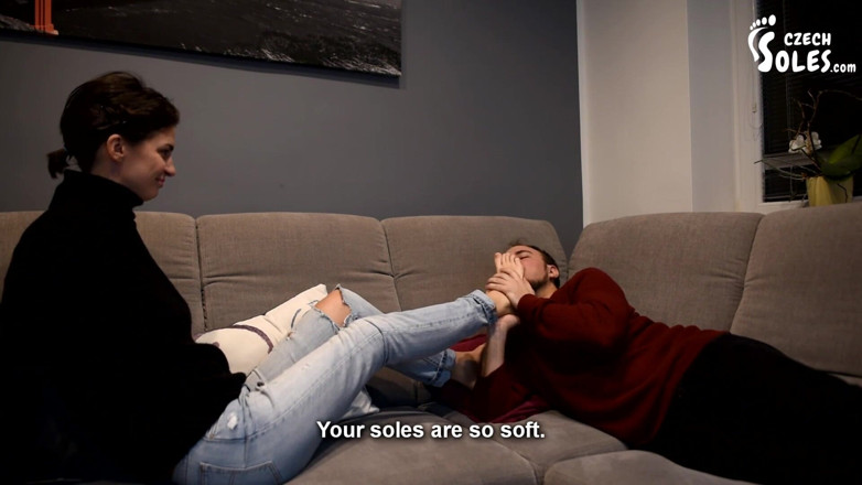Czech Soles - foot fetish content: Nikola's first foot worship in her life!