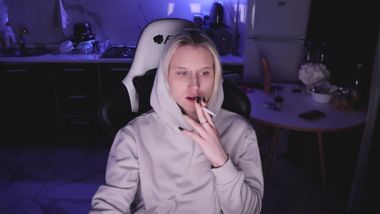 MertyXXX: Perdi meu cinzeiro em casa