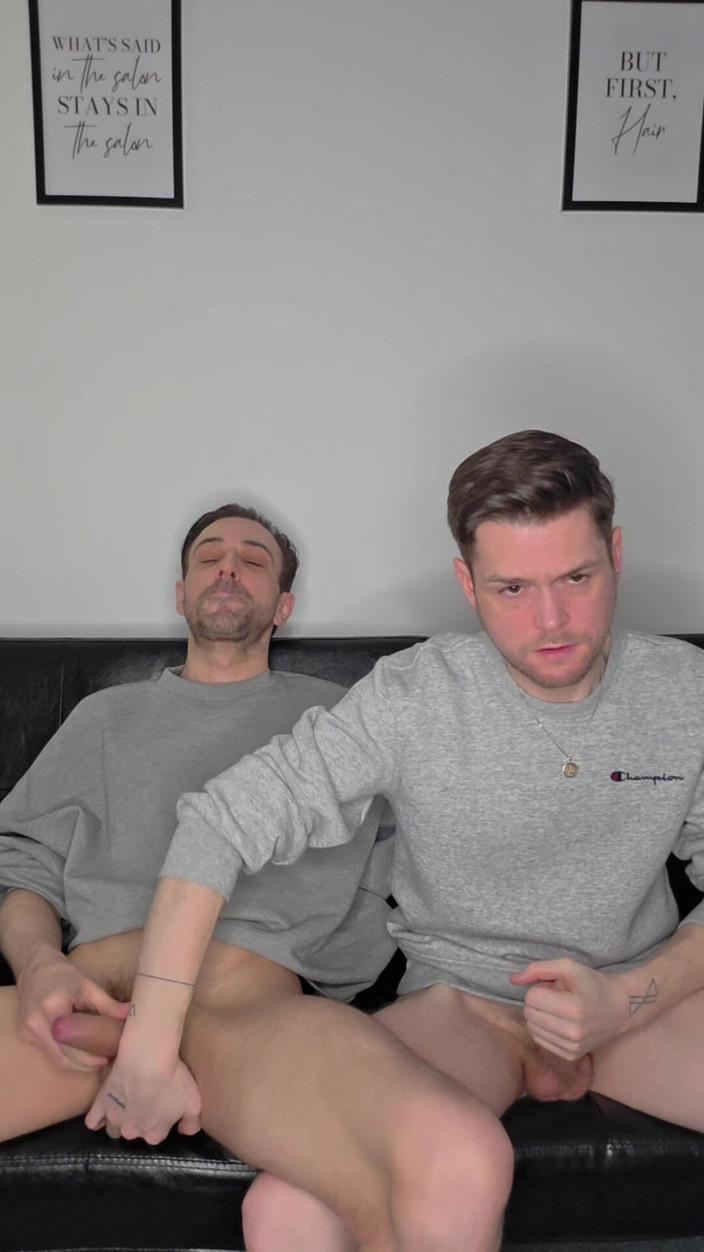 Twotwinkhusbands: Dotados Sin Cortar, Brotosh Lads Lado a Lado La Masturbación