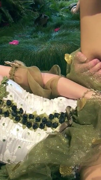 Creaturi sexy din pădure apar din senin pentru un mega futai!