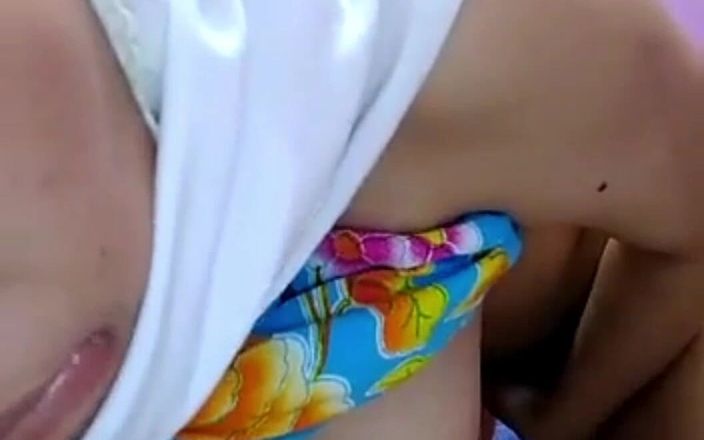 Jilbab69: Після роботи збуджена вагіна