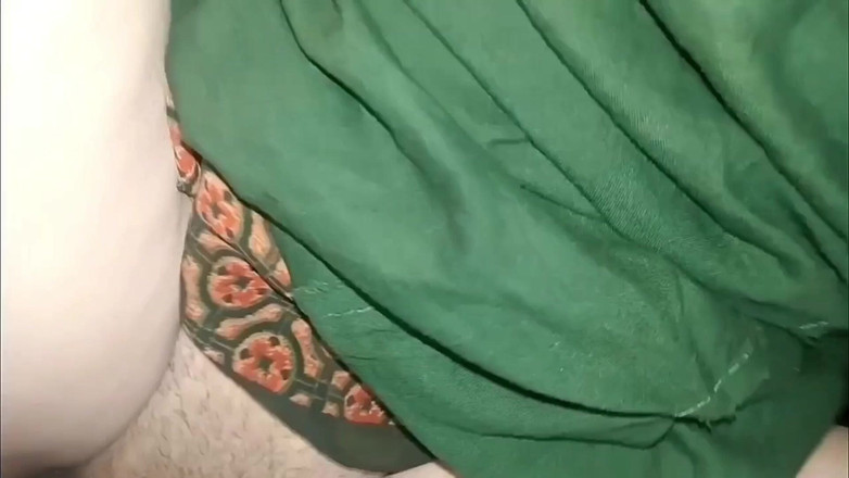 Janvibhabhii: Smyslný amatérský pár má sex - Cutie dostane perfektní šukání a úžasný creampie...