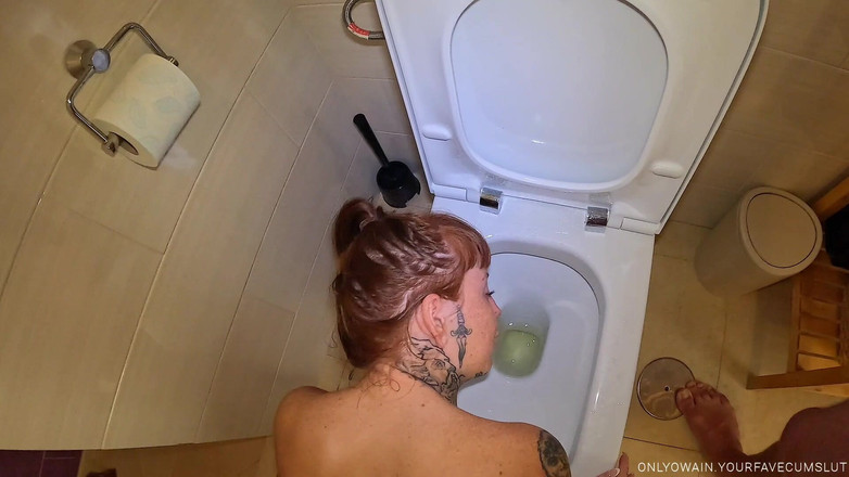 Yourfavecumslut: Si jalang lapar kencing dipergunakan