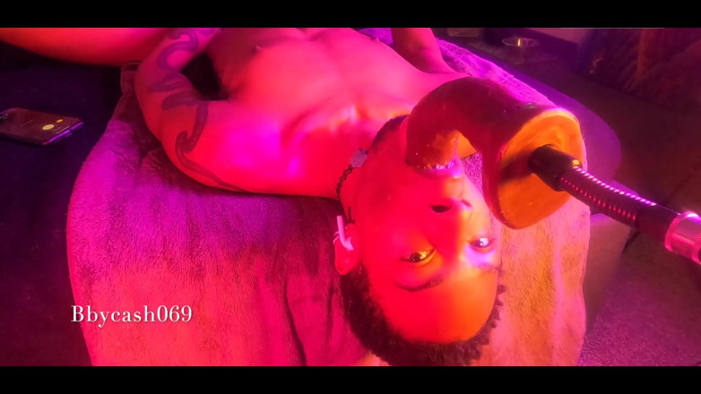 Bbycash 69: 딜도 (18세 이상)