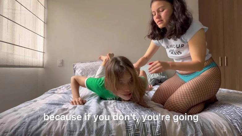 scarlettandc: Lesbian Play Time