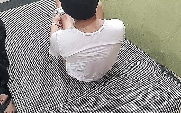 Gullnazkhan: Bhabhi sorpreso il cognato arrapato a masturbarsi, chiaro audio hindi