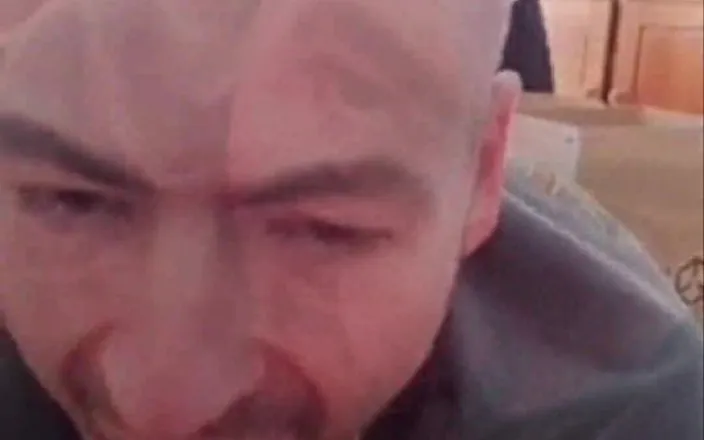 Justin hoodwar: A guy gives his big cock to a blowjob mouth...