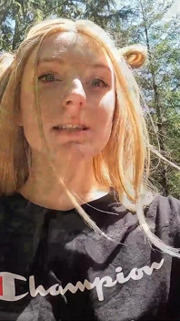 Pee Vlogger