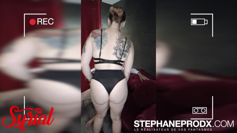 Stephprodx: 소파에서 시크하게 섹스하는 시리아 배다른 아들