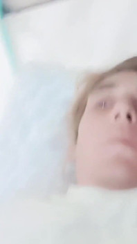 Chico guapo abre su