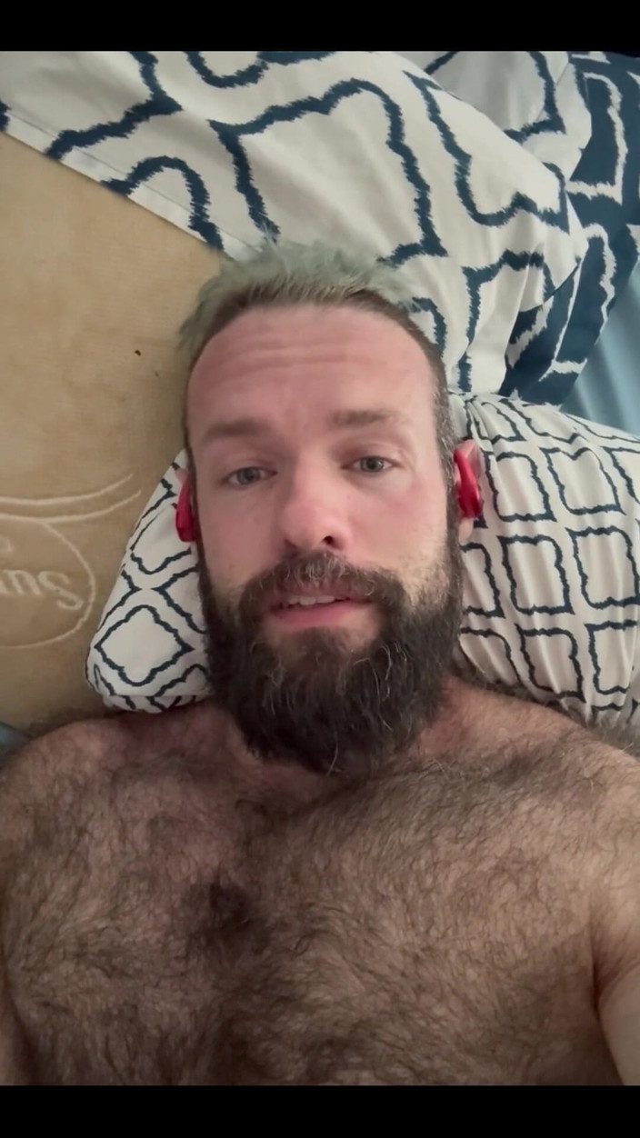 BeefyCanuck: Hej! Aktualizace kanálu pro měsíc hrdosti!
