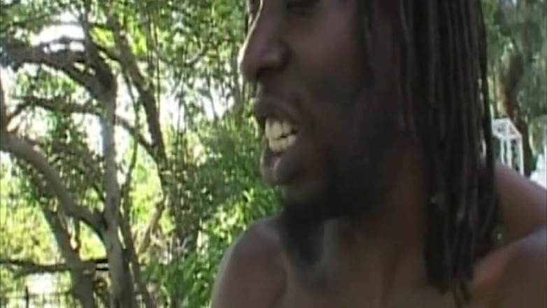 XXXEROTICONLY: Gangbang Panas Dengan MILF Brunette Menyemprotkan Penuh