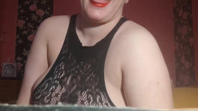 Putarankahotmilf: Kesilmiş külotlu anal, topuklu getish oyunu, anal duş, ıslak elbise