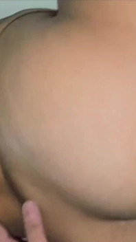 Mollige hüpfende titten, arabische MILF gefickt.