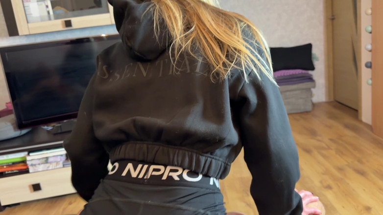 Luxury Alexa: Seco Transando Em Shorts Nike Pro Antes De Foda Profunda...