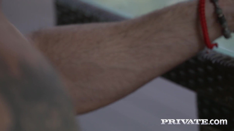 Private.com: Angel Wicky, intensywna sesja analna