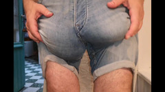 Monster_Meat_: Jeans shorts bulging freeballing