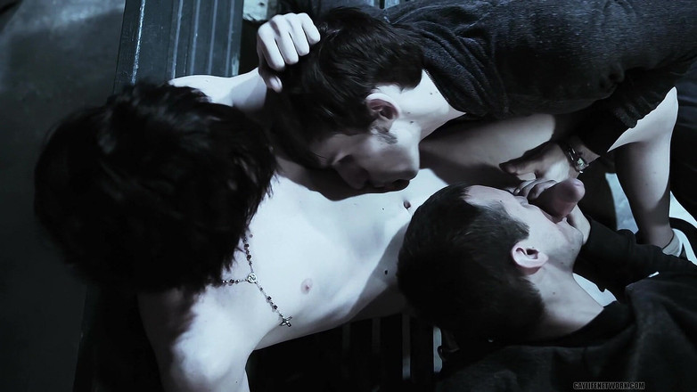 Twinklight: Verängstigter junge ist umgeben