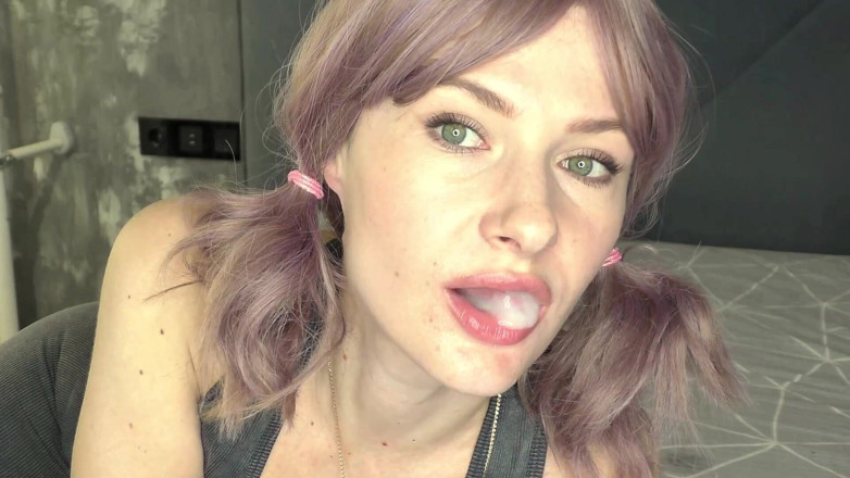 Laloka4you: Neighbor After Yoga Class, Really Needs a Dick in Her...