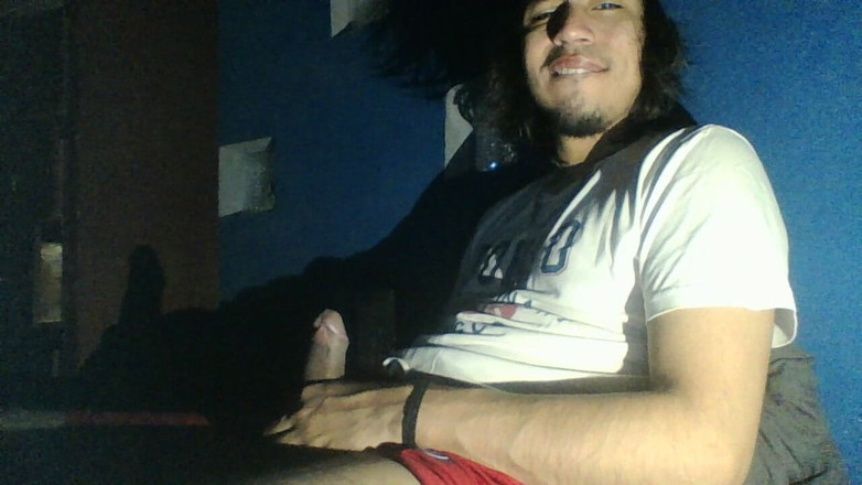 AlexAlejandro13: Ayam jantan yang baik terdesak untuk menariknya