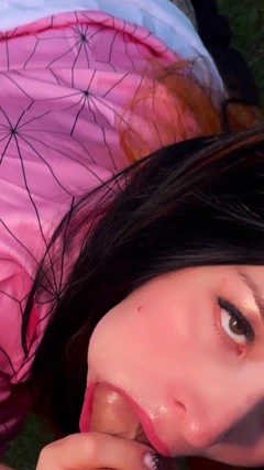 Büyük memeli cosplay nezuko (iblis avcısı hentai)