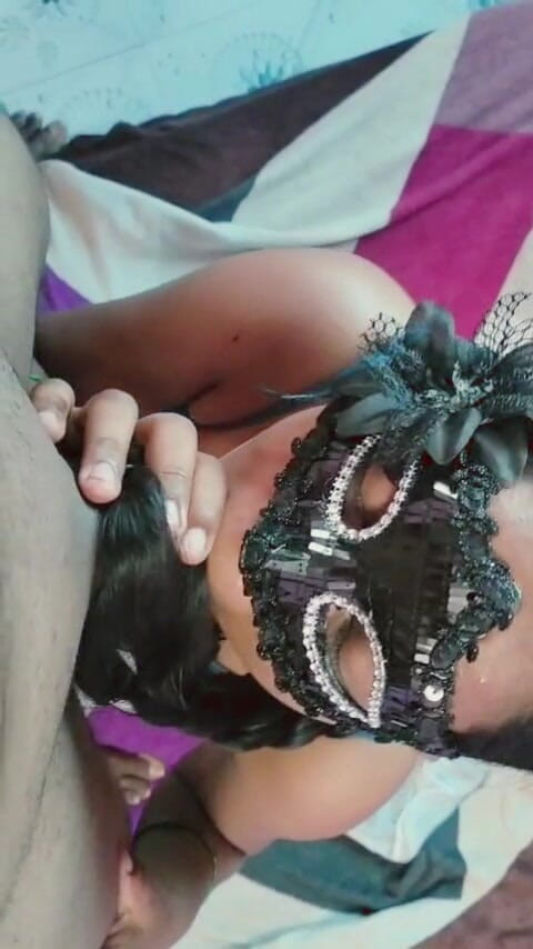 kaaiya: Búsqueda de pelo de chica tamil