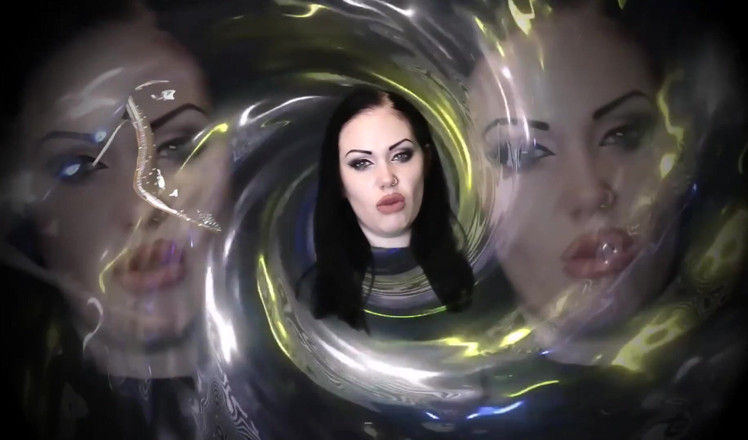 Goddess Misha Goldy: Čím více se na to budete dívat, tím více vás...