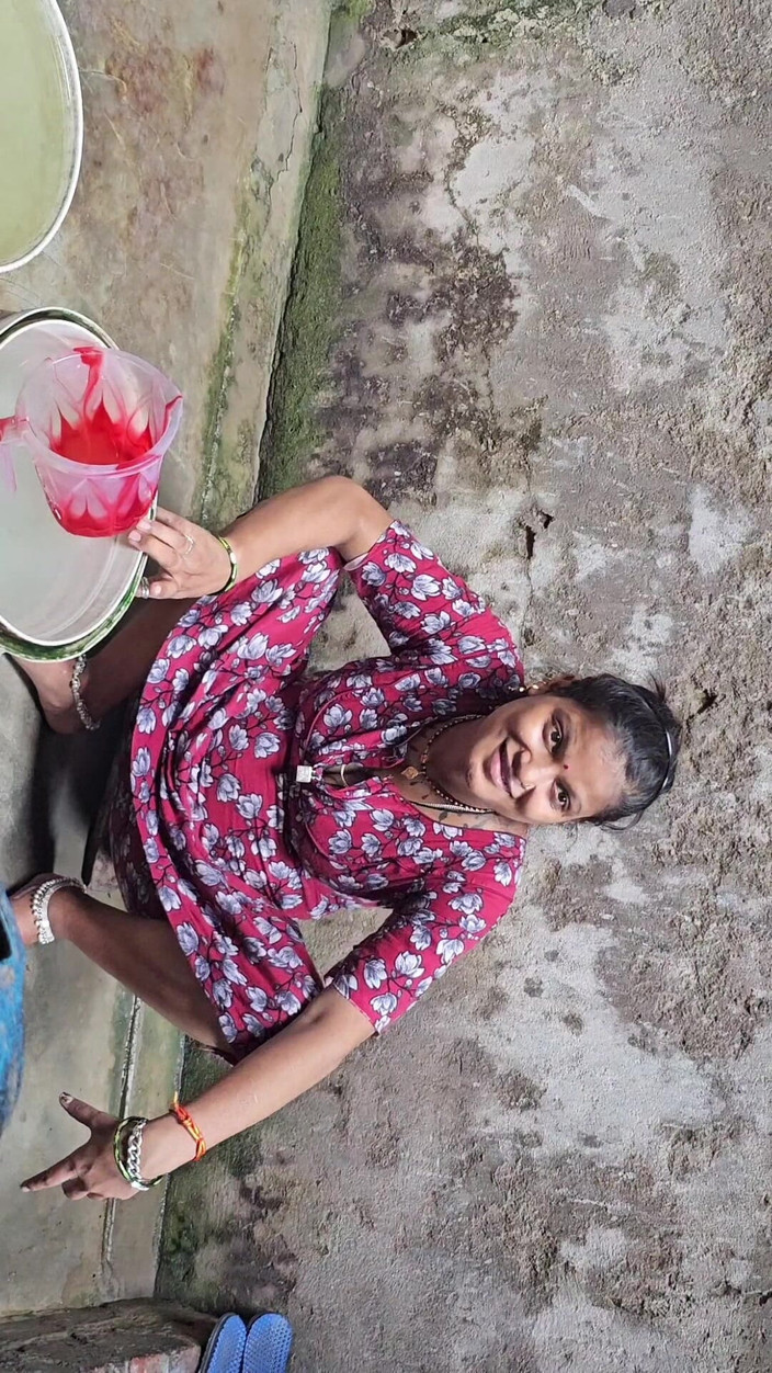 Aalox: 印度德西女孩与男朋友的真实性爱自制的彩信病毒