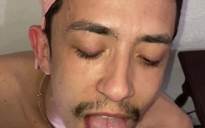 GabrielAntonio20cm: Bareback Straight Man Getting It on with the Big Man