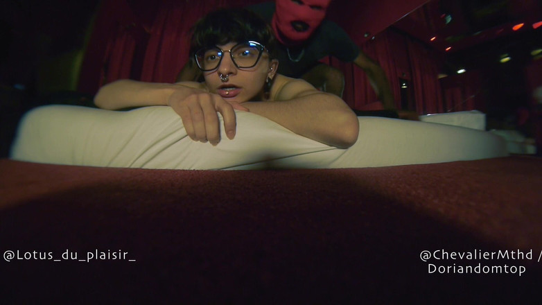 Dorian Fitt: Горячая комната: свидание с ее новым черным