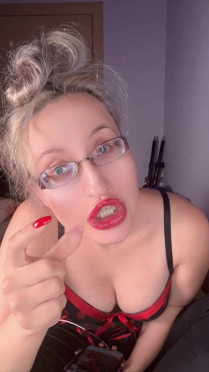 FinDom Goaldigger: Rony दयनीय लंड रेटिंग