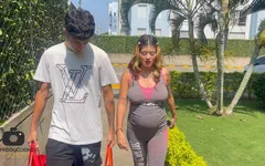 I Help My Pregnant Neighbor as a Pretext to Fuck Her Hard and Throw My Cum on Her Big Tits.