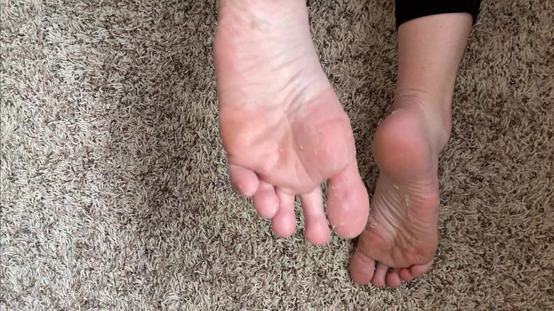 footivities: Oloupání nohou a masáž nohou Ivys