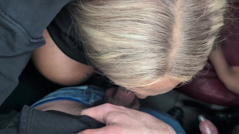 Trans and Co: Gangbang Z 20 Facetami W Klubie Libertynów Dla Tej Brazylijskiej Trans...