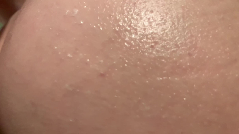 Priscilla Johnson: Ragazza incinta viene scopata nella doccia - creampie versa fuori