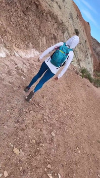 Vahşi dağ teşhiri - uzak Kırgızistan parkurunda üstsüz azdırma, kural yok