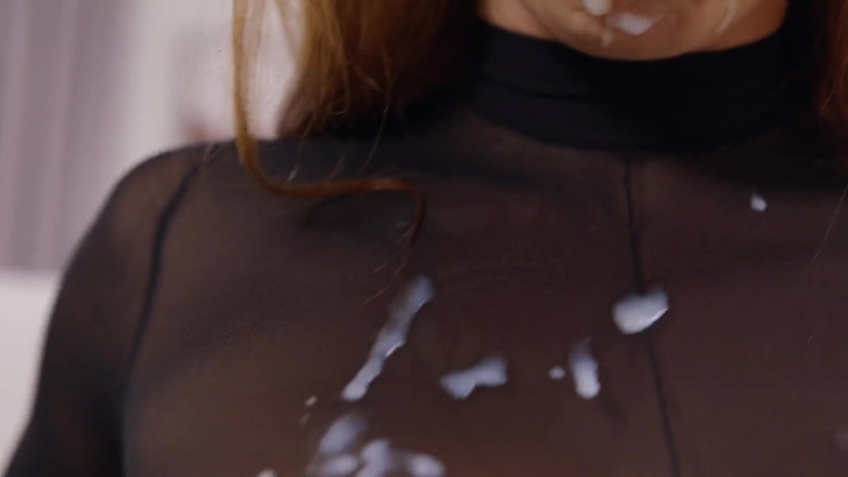 Erotic Planet X: Roberta Gemma &amp; Nathan - Cum in her mouth POV