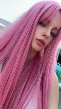 可愛い若い女の子