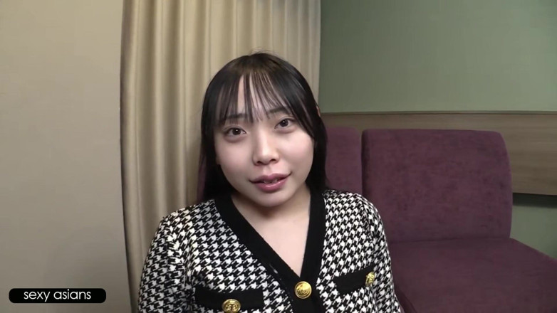Asian cutie: Người đẹp ngực bự H Cup tự nhiên với những đường cong...