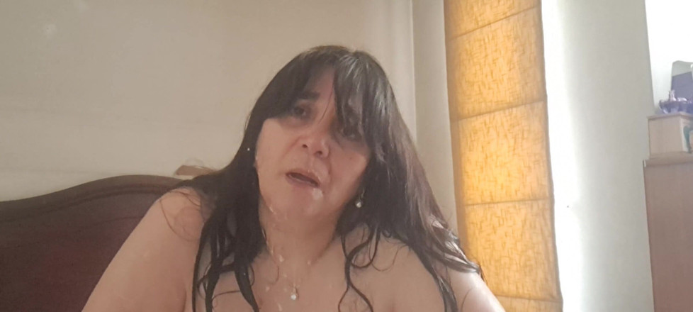 Mommy big hairy pussy: Üvey anne dörtnala üvey oğlu sert