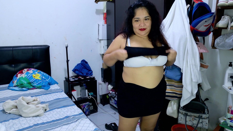 Jsexycouple17: Velká kráska dostane nálož mrdky do pusy